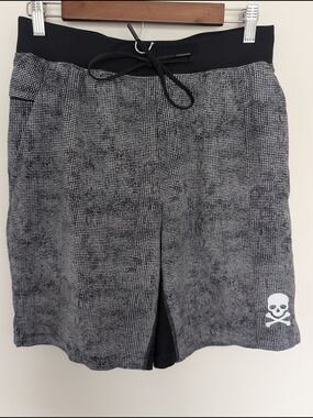 Lululemon X Soulcycle Mens Shorts Skull Crossbones Size Medium Cycling Workout